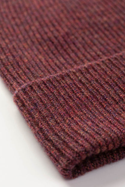 Johnstons of Elgin AW25 Knitted Accessories Damson Slouchy Cashmere Beanie HAE03325HE7064ONE