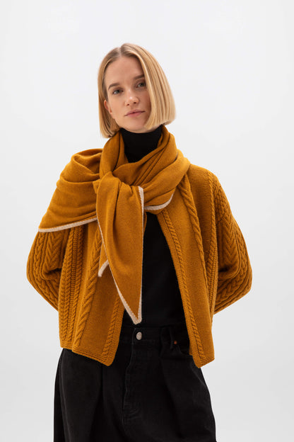 Johnstons of Elgin AW24 Knitted Accessory Ochre & Oatmeal Gauzy Cashmere Diamond Scarf HAE03401Q24555ONE