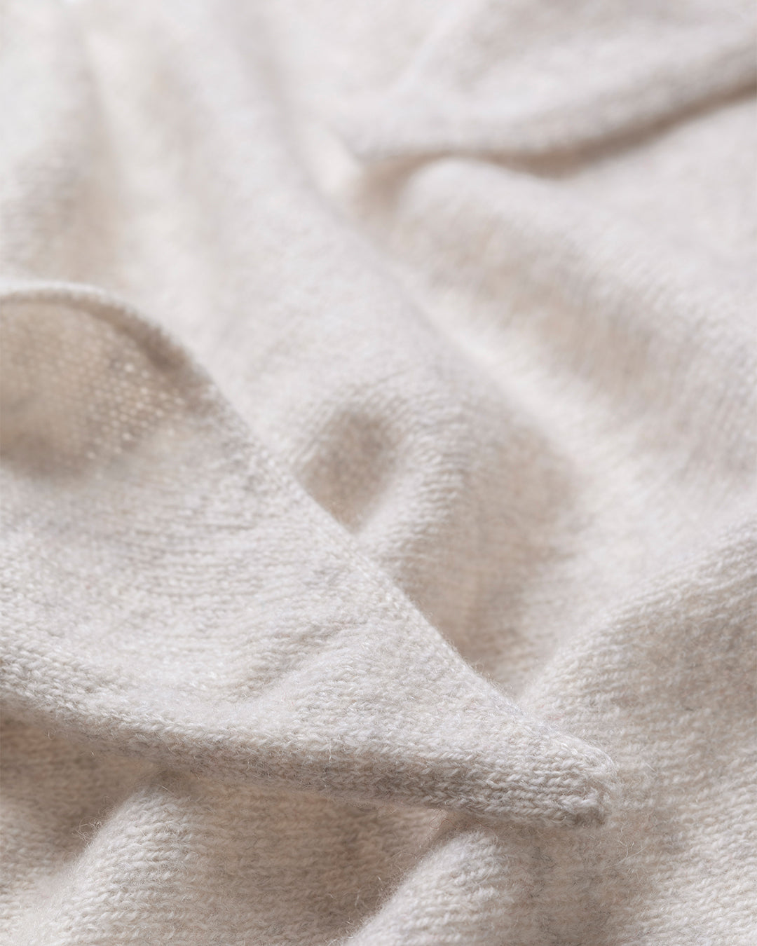 JOHNSTONS OF ELGIN REEL BANDANA 100% CASHMERE HAE03430HA0402ONE