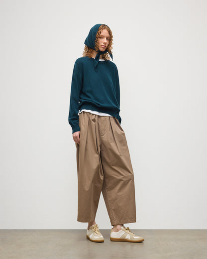 JOHNSTONS OF ELGIN REEL BANDANA BOTTLE GREEN 100% CASHMERE IWTH MATCHING CREW NECK SWEATER HAE03430SC7341ONE