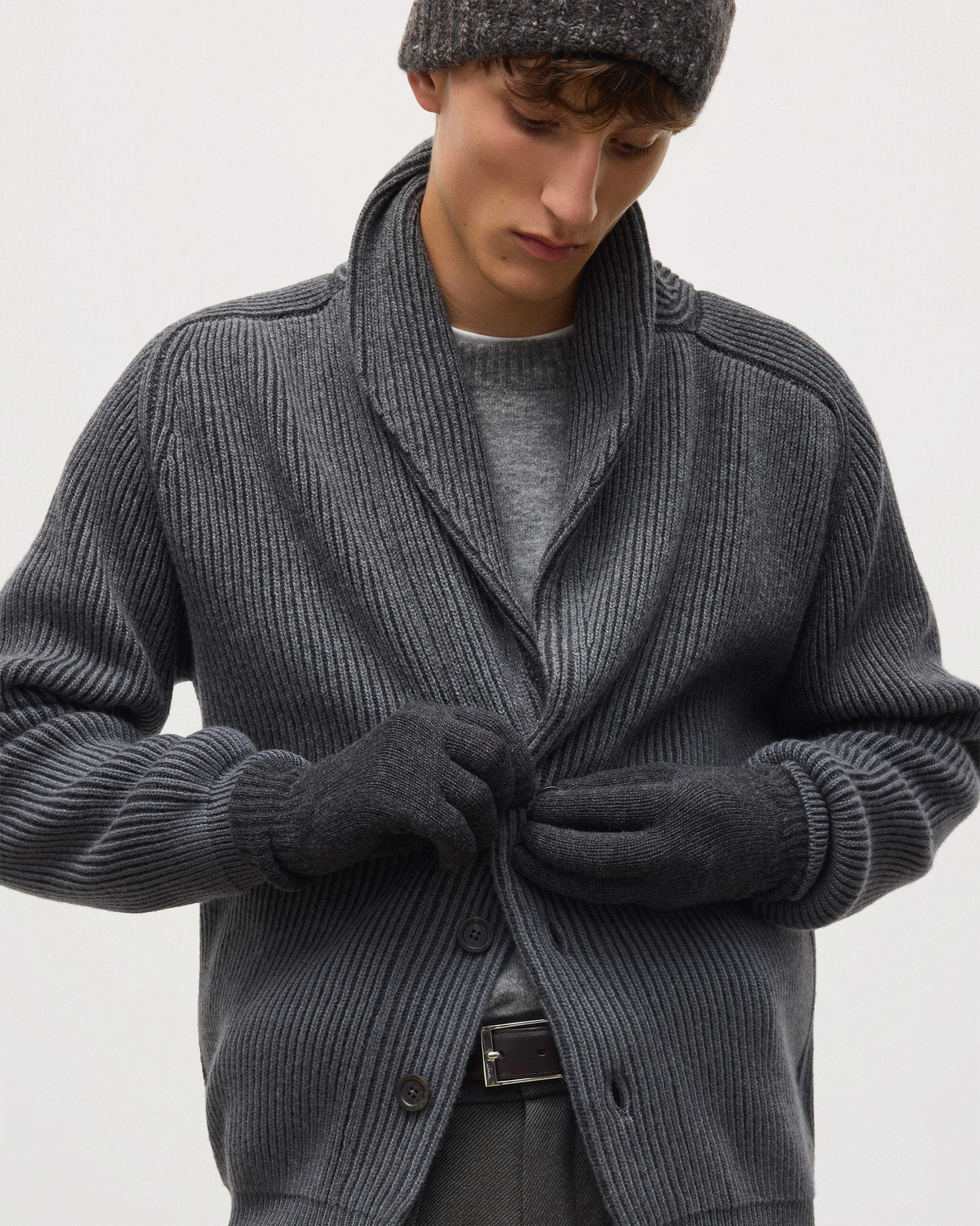 Cashmere Gloves | Made in Scotland – Johnstons of Elgin