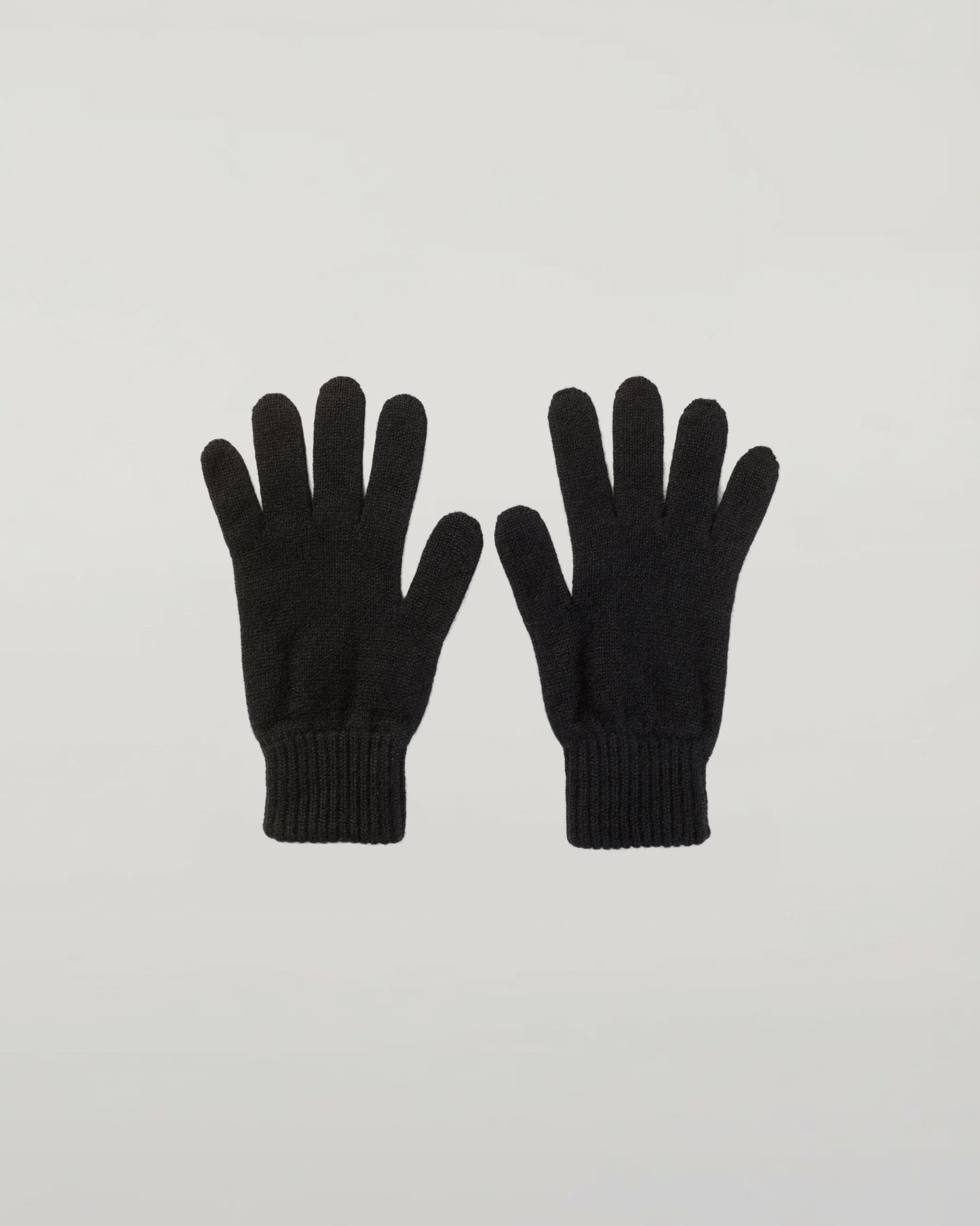 Johnstons of Elgin AW25 Knitted Accessories Black Men's Cashmere Black Gloves HAY01001SA0900N/A