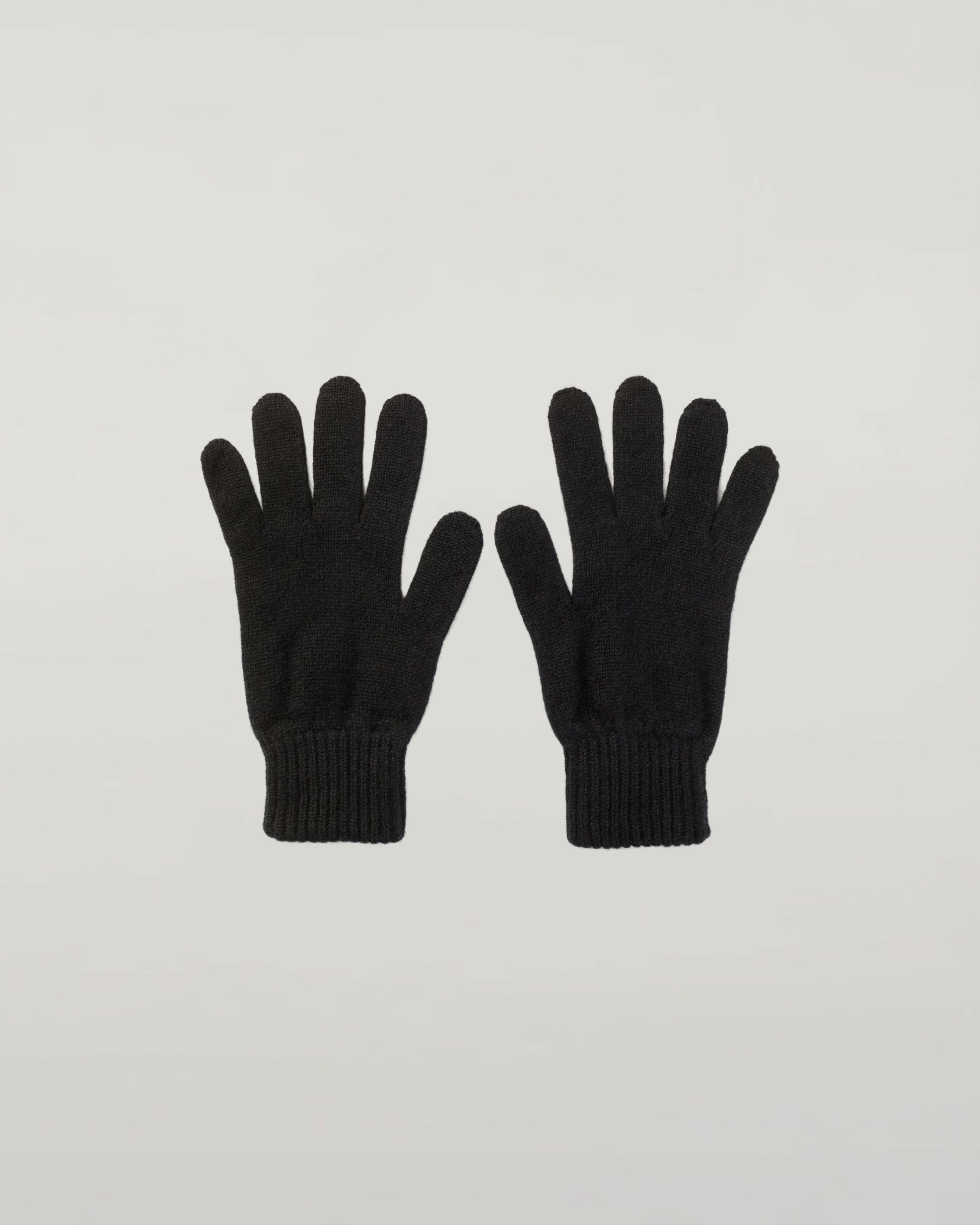 Johnstons of Elgin AW25 Knitted Accessories Black Men's Cashmere Black Gloves HAY01001SA0900N/A