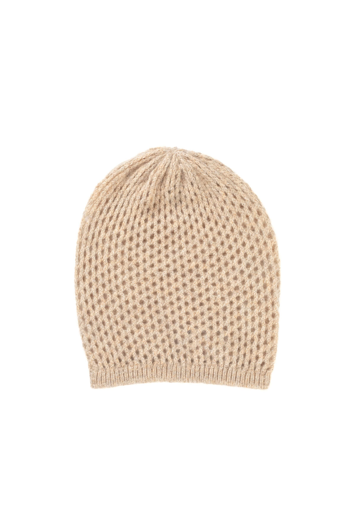 Johnstons of Elgin’s Oatmeal Cashmere Crochet Beanie on a white background HAY03301HB0210