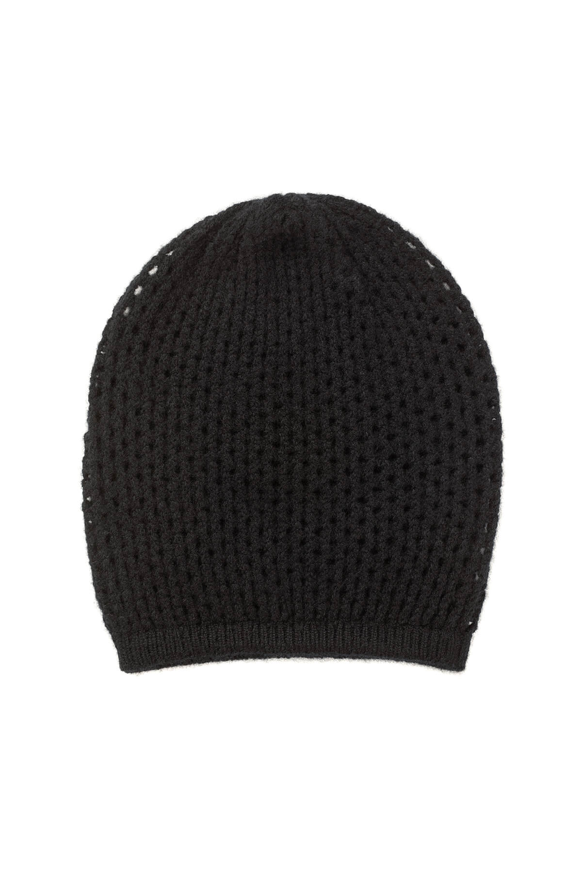 Johnstons of Elgin’s Black Cashmere Crochet Beanie on a white background HAY03301SA0900