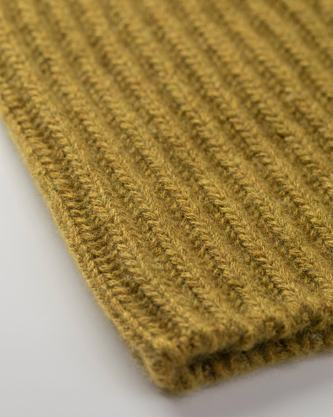 Lovat Green Cashmere Hat – Johnstons of Elgin