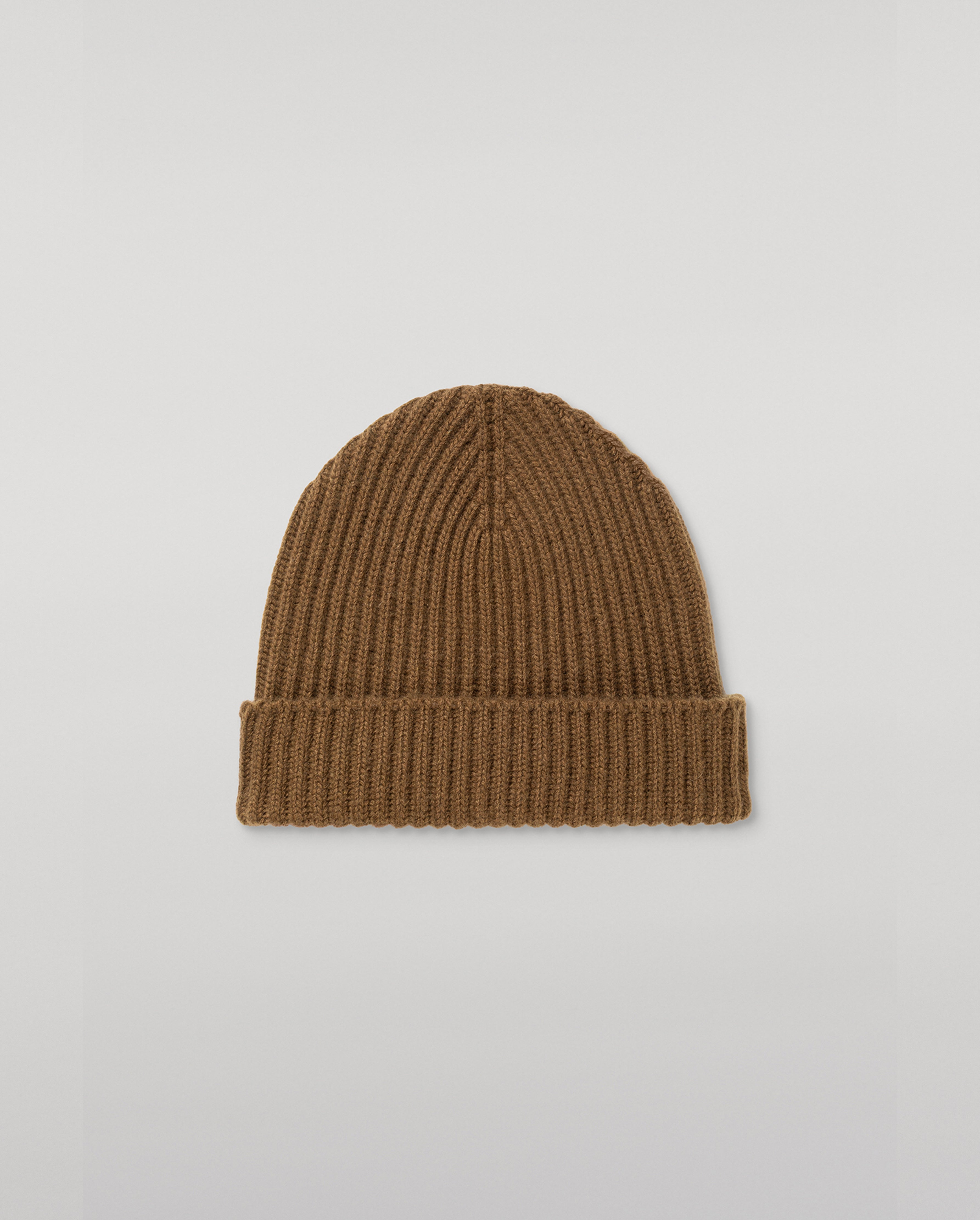 Lovat Green Cashmere Hat | Made in Scotland – Johnstons of Elgin