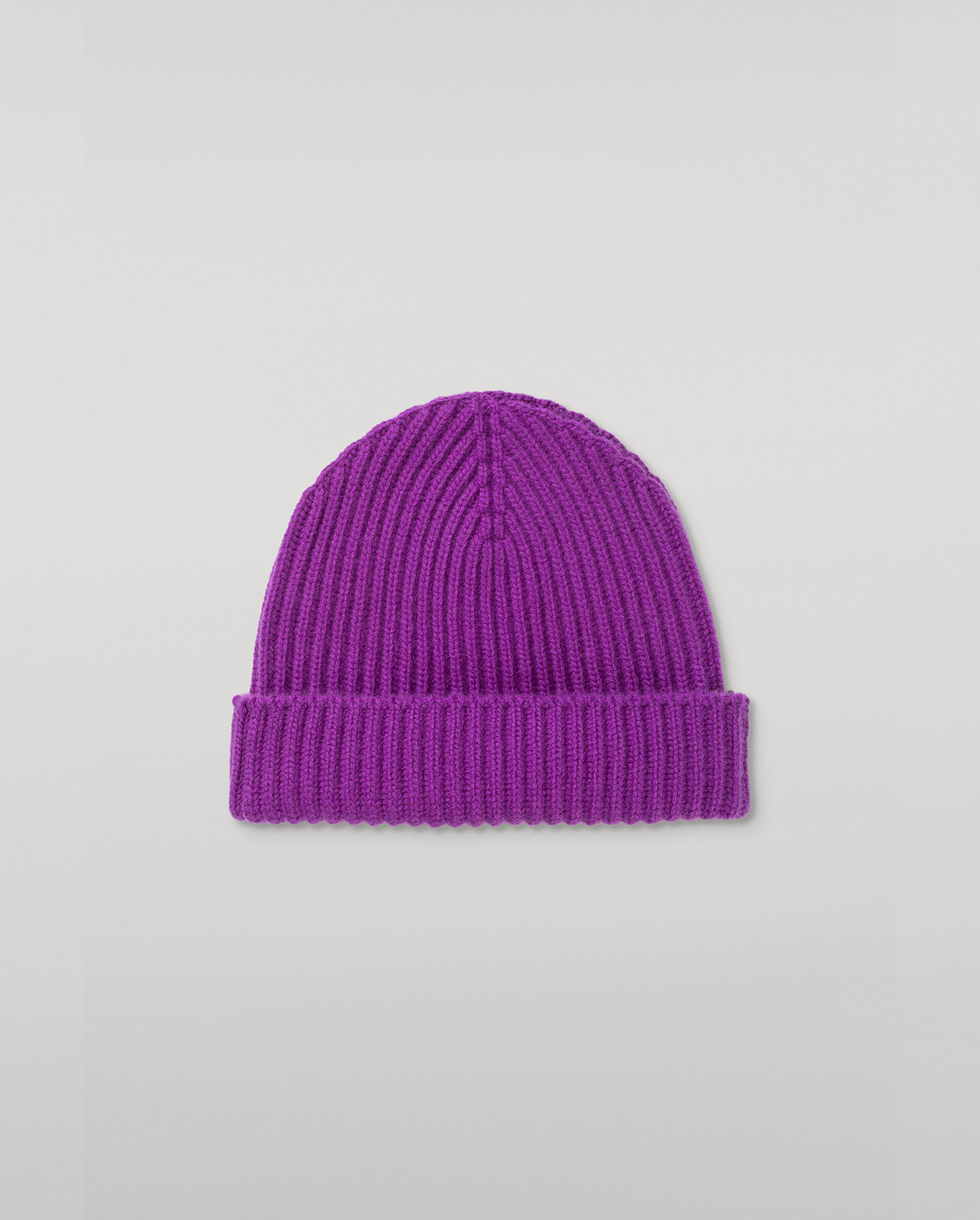 Cashmere Beanies & Hats | Made in Scotland – Johnstons of Elgin