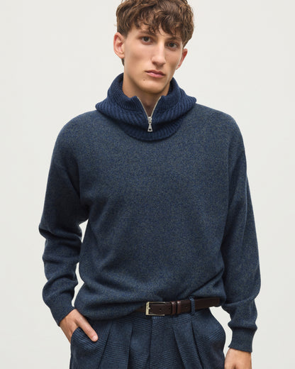 JOHNSTONS OF ELGIN CASHMERE RIBBED NEVIS HOOD WITH ZIP FASTENING NAVY 100% CASHMERE HAY03615Q26296ONE