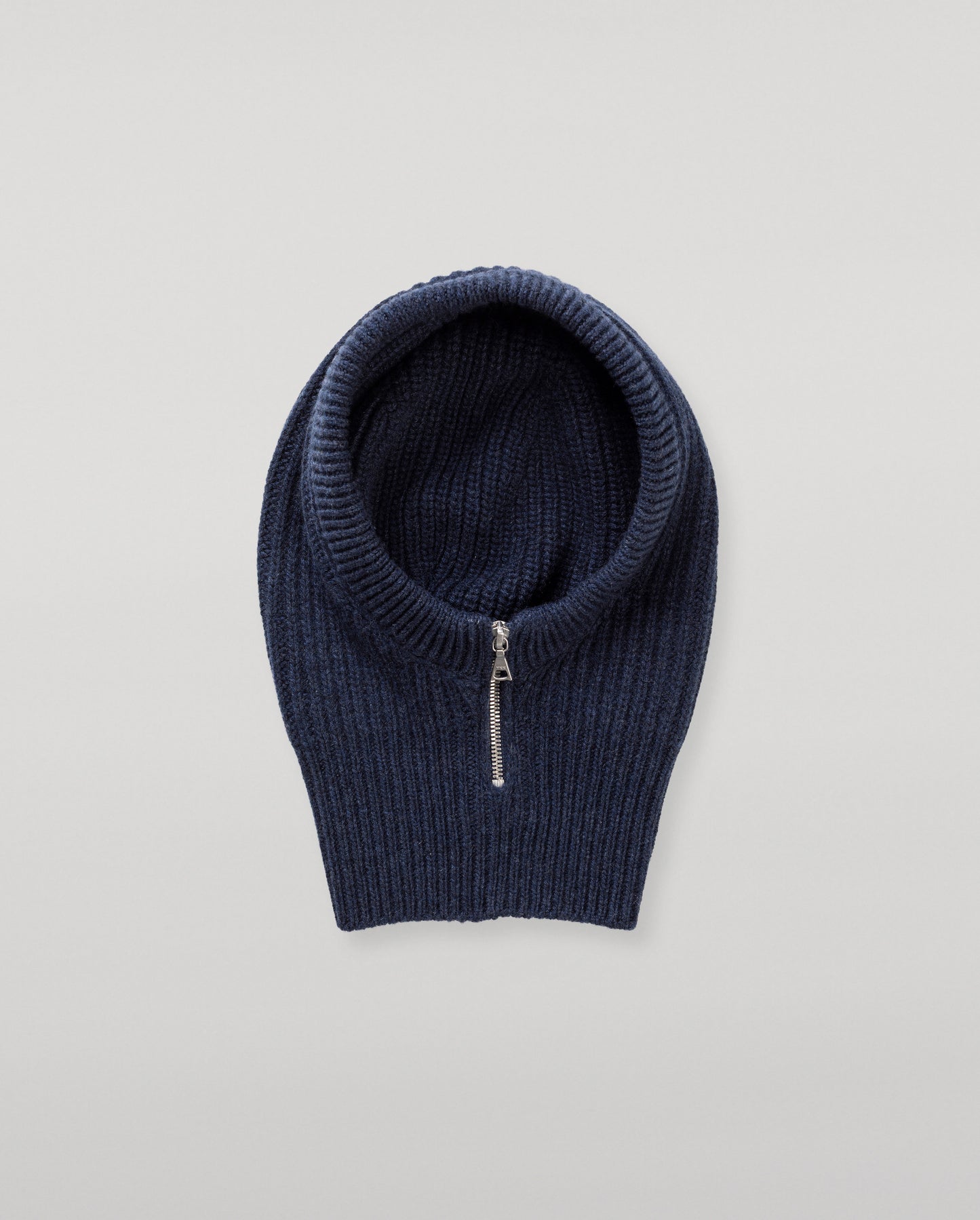 JOHNSTONS OF ELGIN CASHMERE RIBBED NEVIS HOOD WITH ZIP FASTENING NAVY 100% CASHMERE HAY03615Q26296ONE