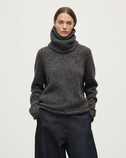 Johnstons of Elgin AW25 Knitted Accessories Charcoal Cashmere Bouclé Grey Snood HBC01130HA7198ONE