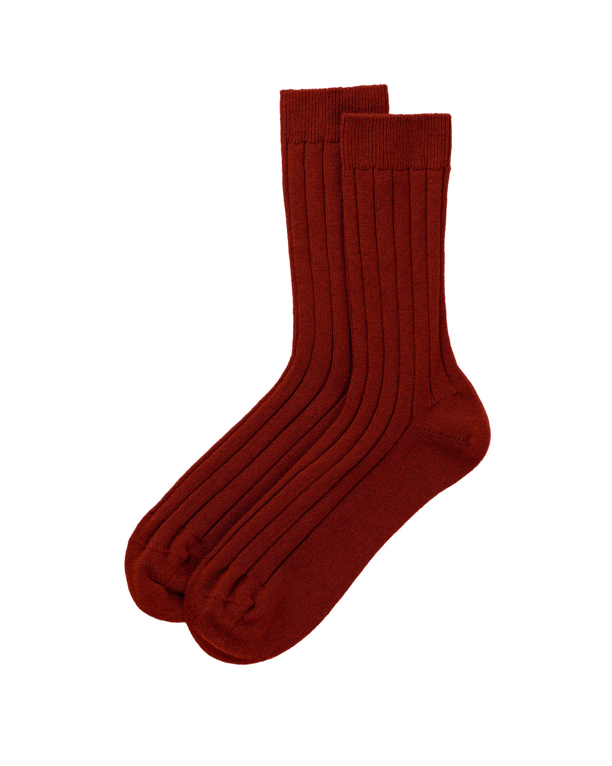 Johnstons of Elgin Men's Cashmere Red Socks on a white background HBN01009SG4463
