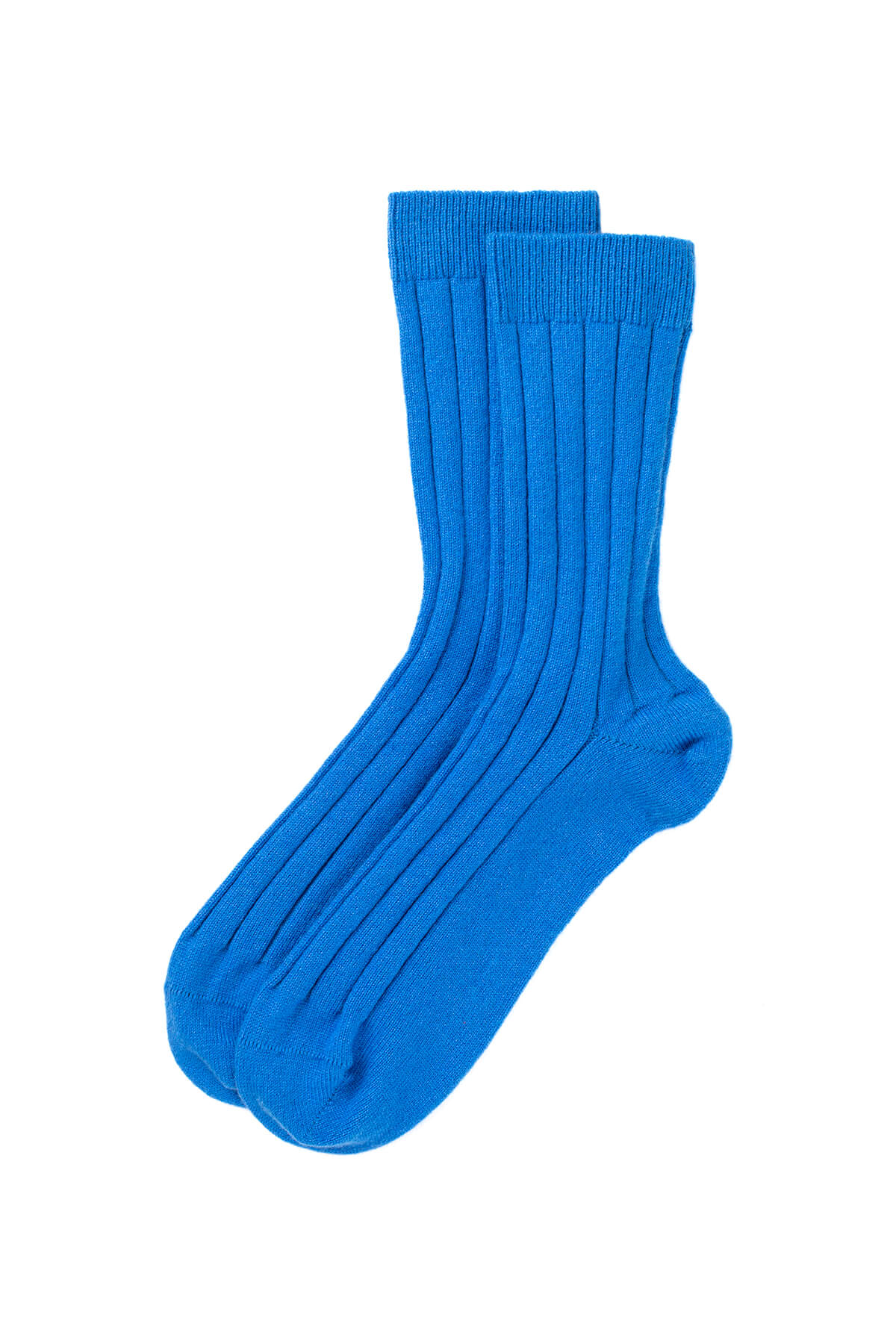 Johnstons of Elgin’s Orkney Blue Men's Cashmere Ribbed Socks on a white background HBN01009SD4991