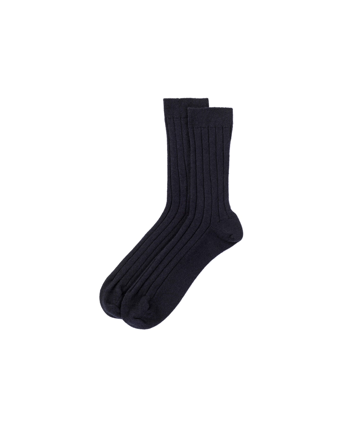 Johnstons of Elgin pair of black cashmere socks on a white background 2025GIFTSET2