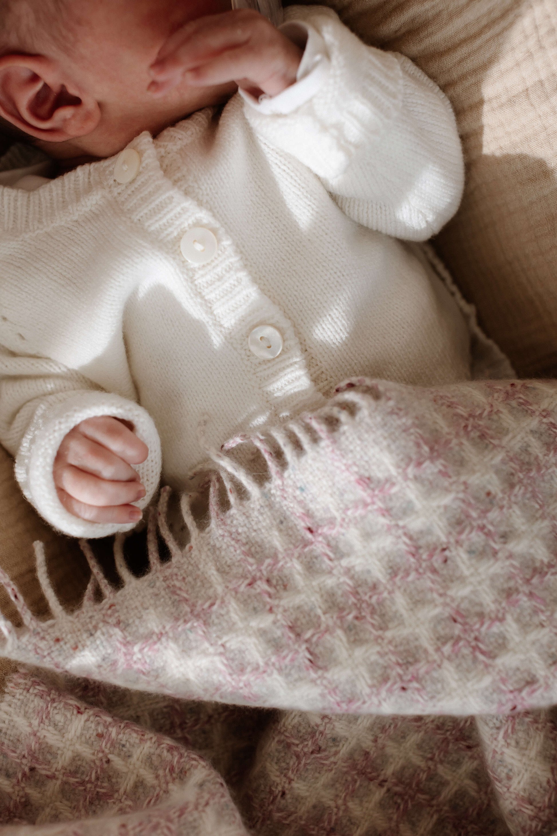Cashmere baby blanket with heart inlay for babies and children - light gray mélange – Light gray mélange Cashmere baby blanket with heart inlay for babies and children - light gray mélange – Light gray mélange