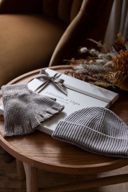 Johnstons of Elgin Ribbed Cashmere Beanie & Fingerless Gloves in Ash AW24GIFTSET6A