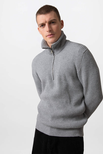 Johnstons of Elgin Men's Knitwear Light Grey Ribbed Cashmere Zip Neck KAA05112HA0308