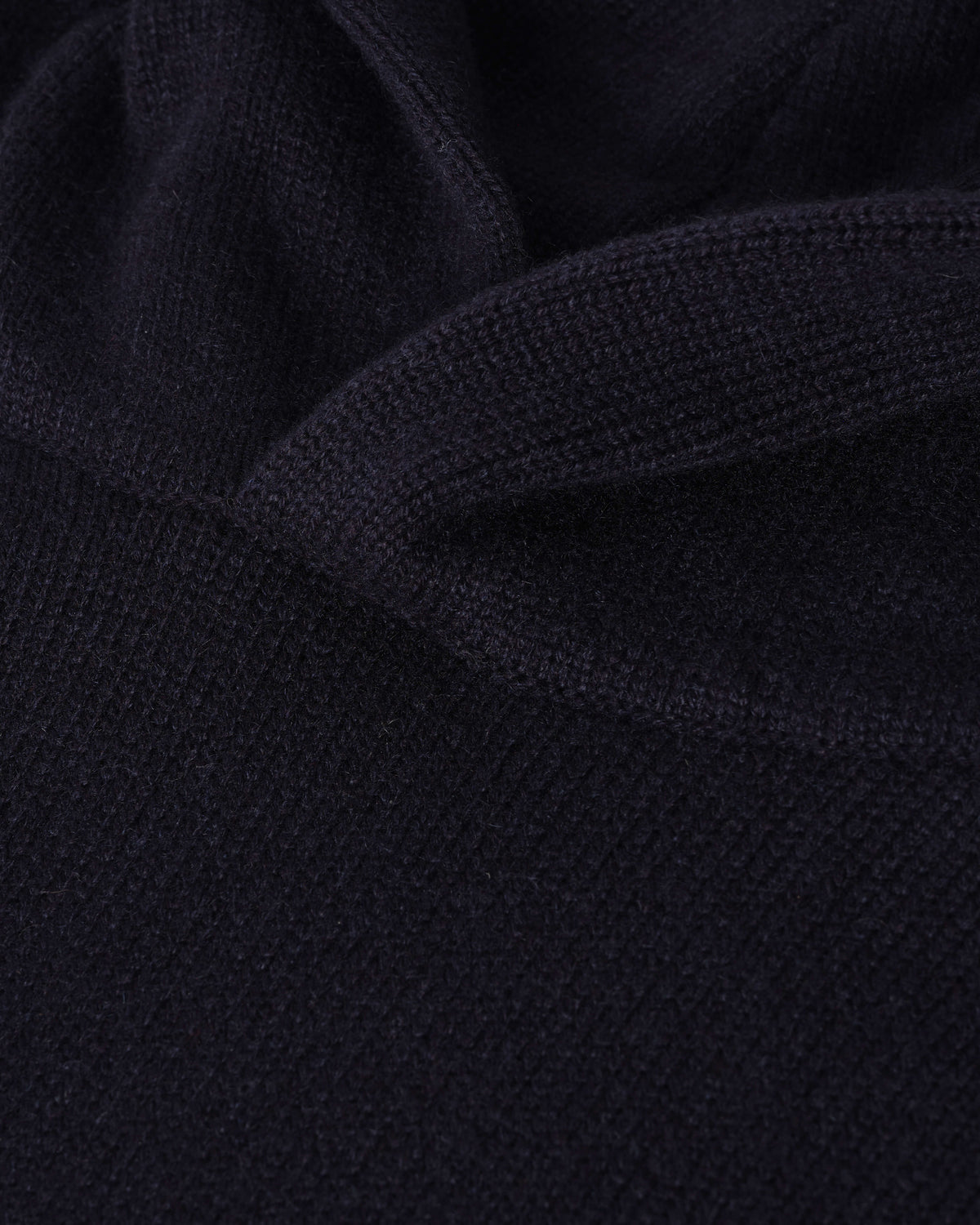 Johnstons of Elgin Men's Navy Cashmere Hoodie KAA05271SD7666
