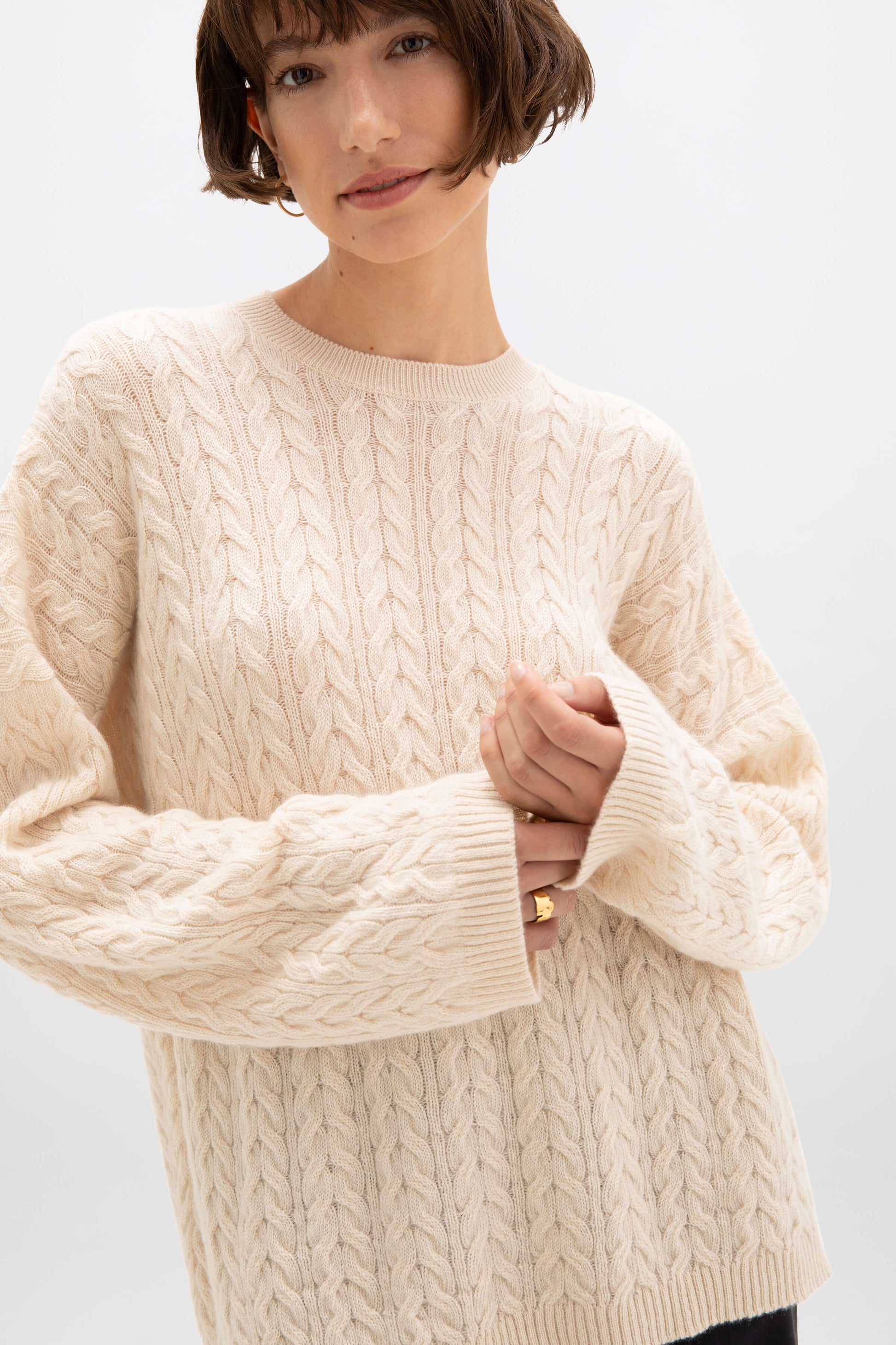 Johnstons of Elgin Gauzy Cable Cashmere Slouch Jumper in Champagne KAA05282SA0079