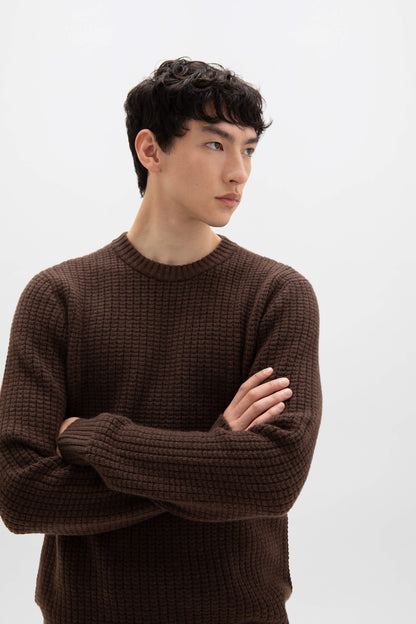 Johnstons of Elgin AW24 Men's Knitwear Peat Waffle Textured Cashmere Jumper KAA05301HB7078