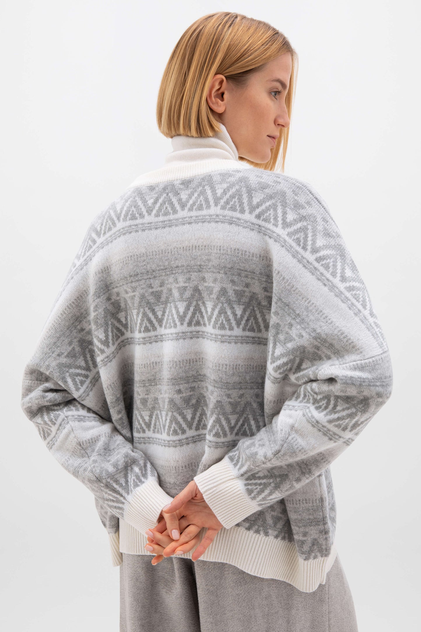 Johnstons of Elgin AW24 Unisex Knitwear Luna Unisex Oversized Graphic Cashmere Sweater KAA05309Q24547