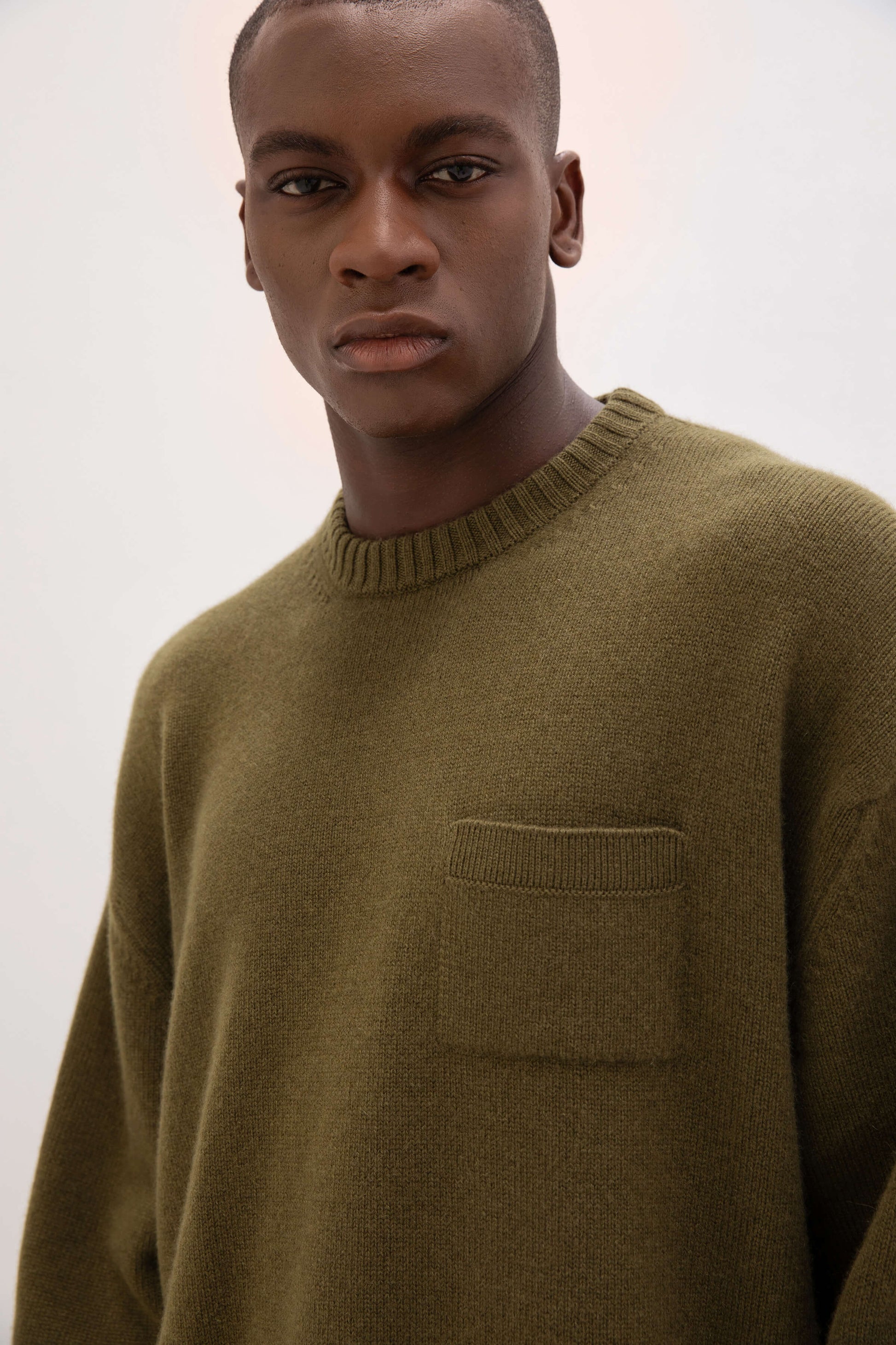 Johnstons of Elgin AW24 Unisex Knitwear Olive Unisex Oversized Cashmere Sweater KAA05310SC4573