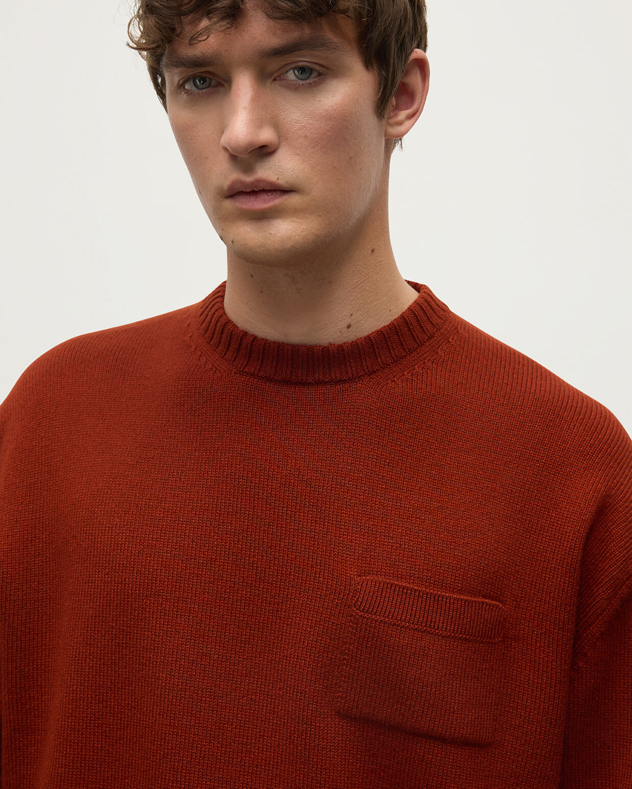 トップス YOKE SO JOHN CASHMERE OVERSIZED KNIT Oversized Red Cashmere Sweater – Johnstons of Elgin