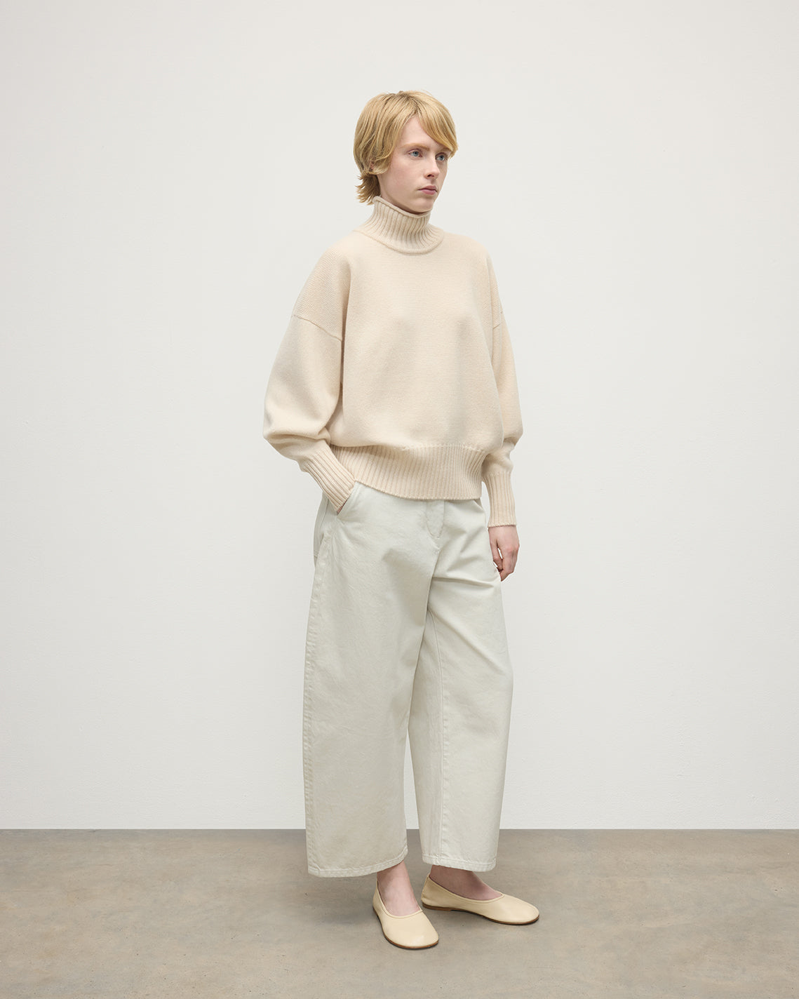 Women's Champagne Ribbed High Neck Luxe Cashmere Jumper