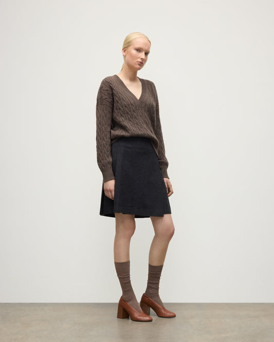 WOMENS KYLESKU DEEP VEE SWEATER BROWN ON A MODEL KAA05728HB7126