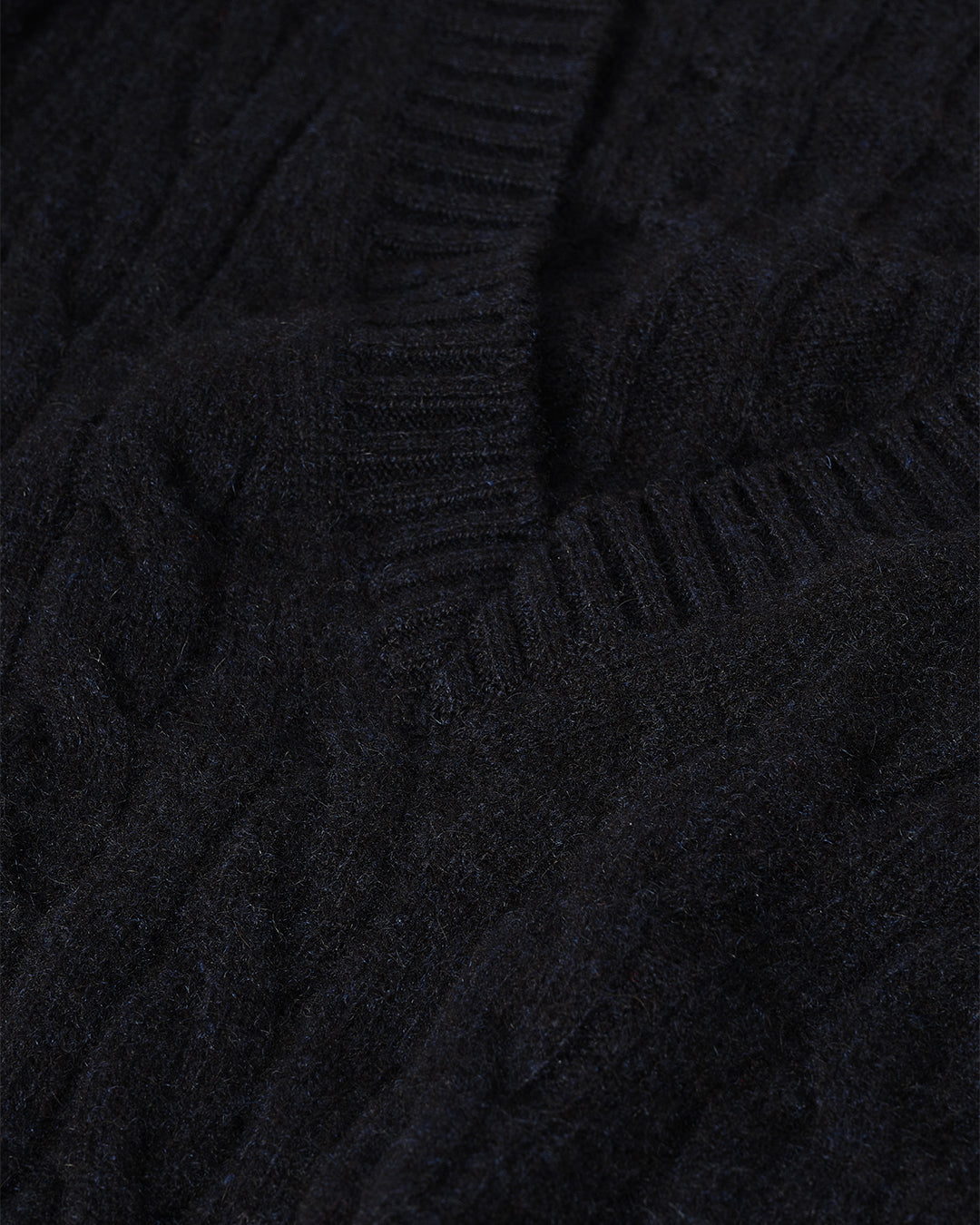 WOMENS KYLESKU DEEP VEE SWEATER NAVY KAA05728HD7347