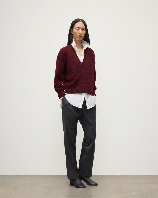 WOMENS KYLESKU DEEP VEE SWEATER RED ON A MODEL KAA05728HE7068