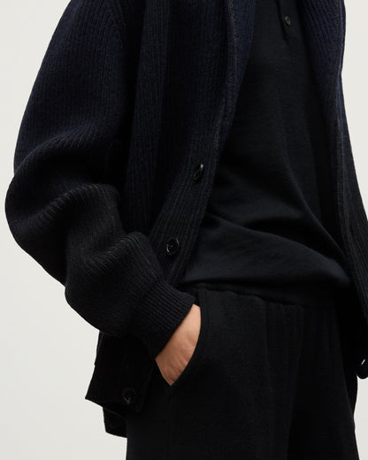 JOHNSTONS OF ELGIN PIONEER SHAWL CARDIGAN NAVY & BLACK 100% CASHMERE DETAILS KAA05750Q25947