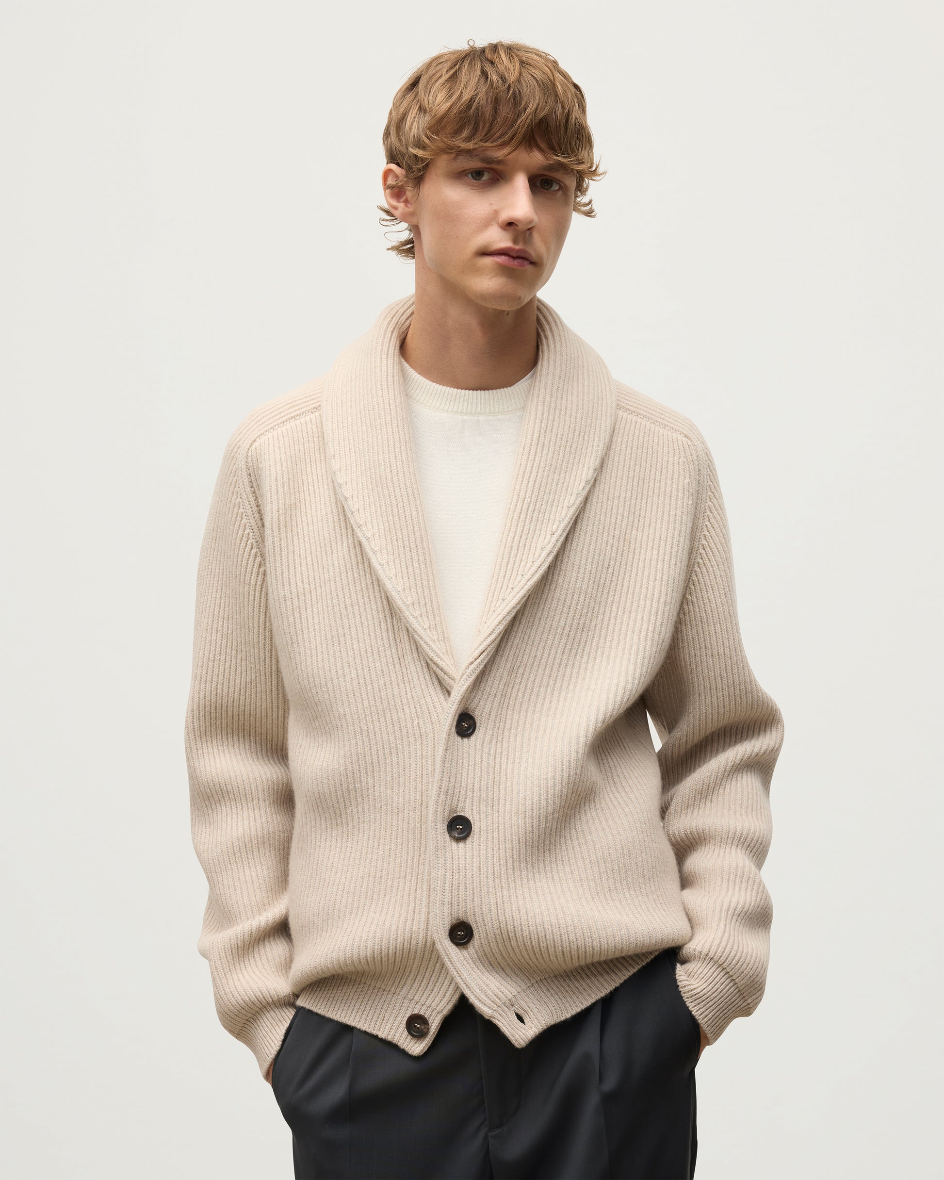 MALE MODEL WEARING JOHNSTONS OF ELGIN PIONEER SHAWL CARDIGAN NATURAL 100% CASHMERE KAA05750Q26191