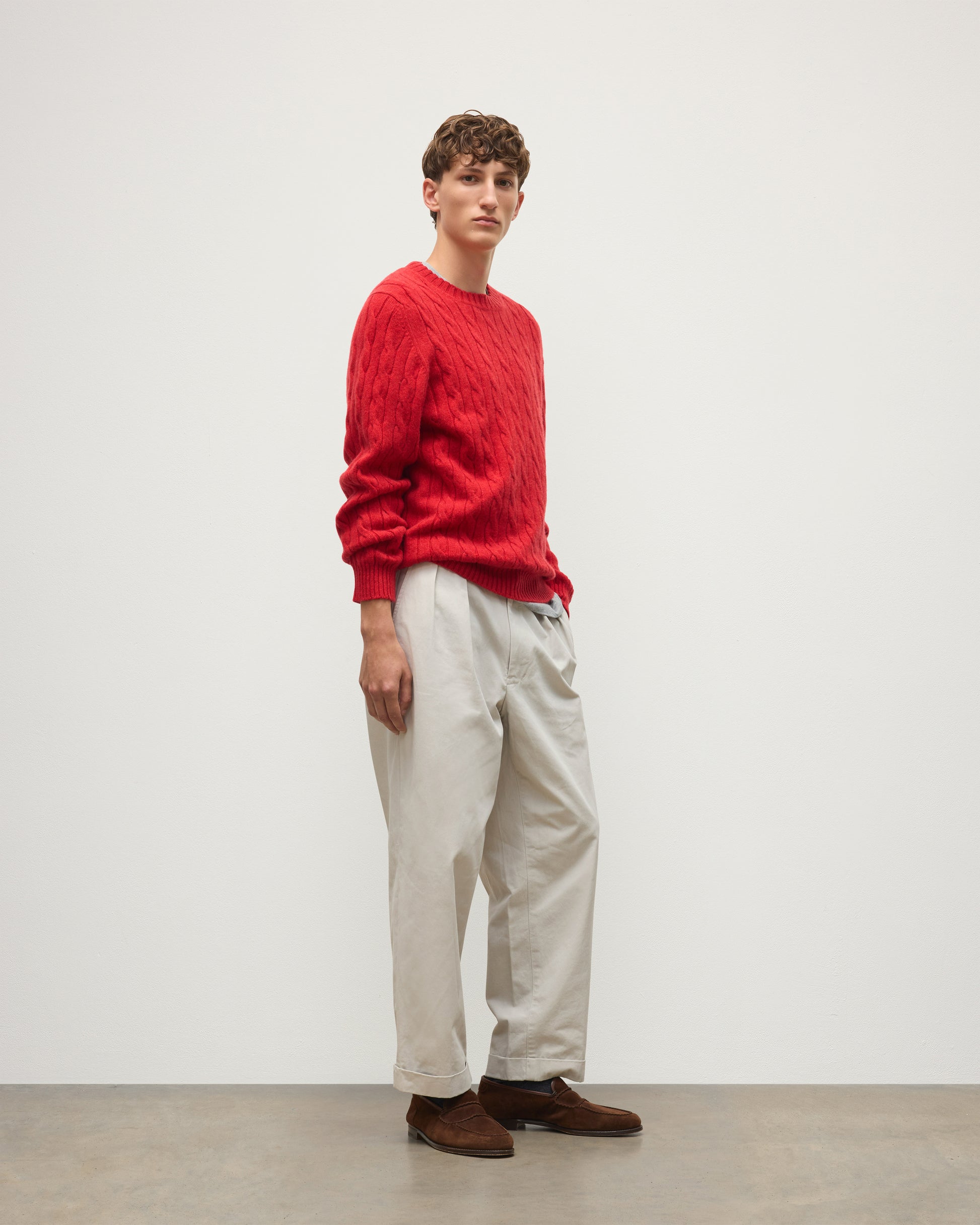 JOHNSTONS OF ELGIN CALDER CREW SWEATER CASHMERE CABLE CREW SWEATER RED 100% CASHMERE KAA05754HE4390