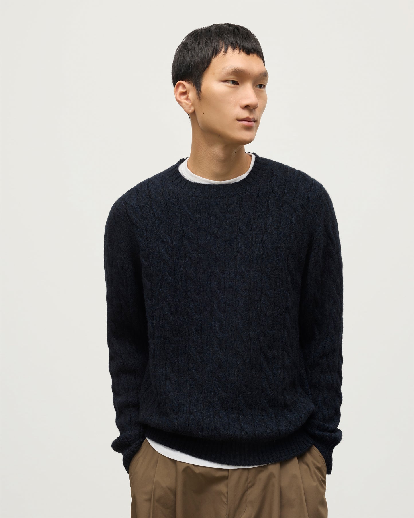 Johnstons of Elgin Men's 100% Cashmere Cable Sweater in Ink Blue KAA05754HD7347