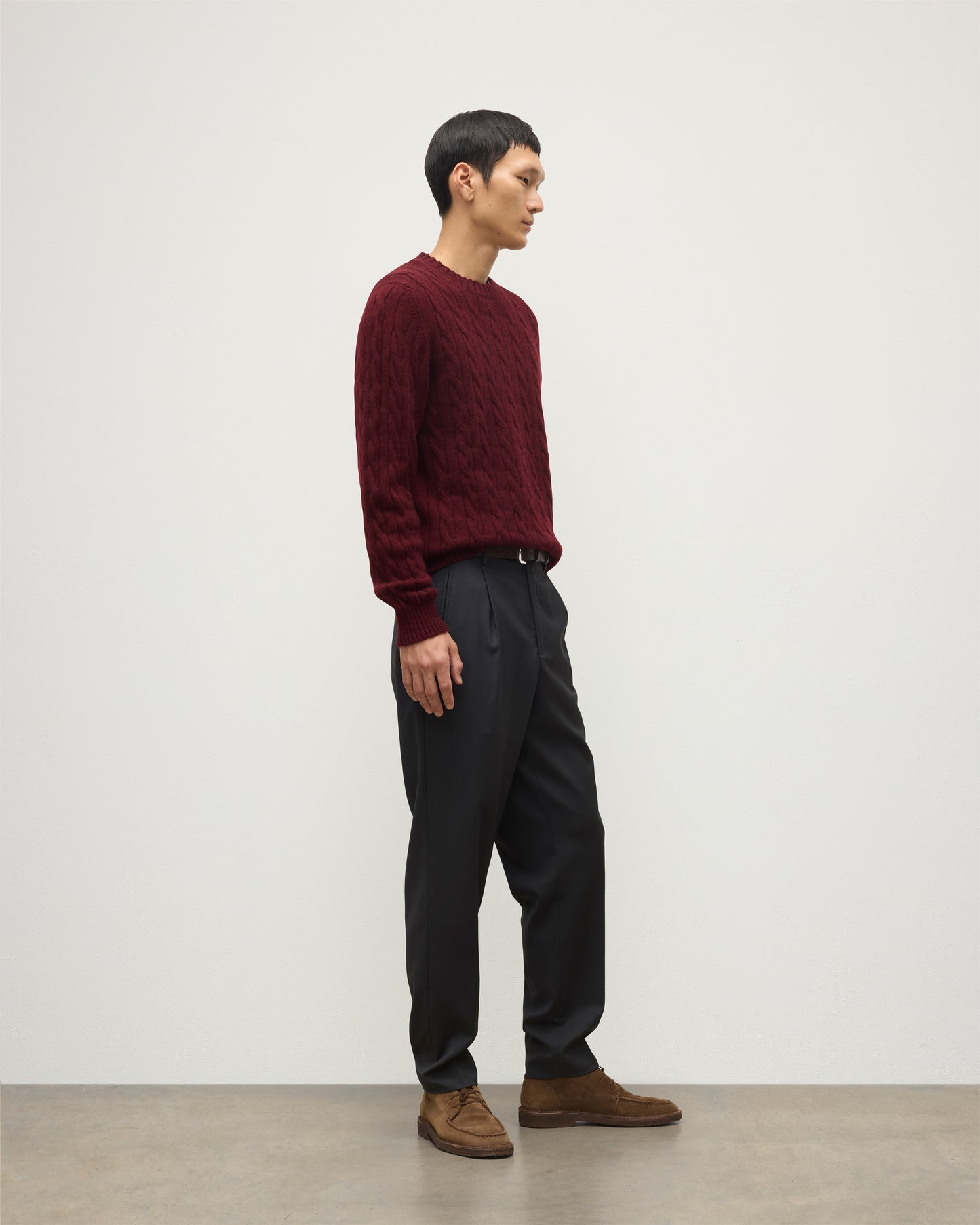 JOHNSTONS OF ELGIN MENS CALDER CREW SWEATER DARK RED 100% CASHMERE WITH BELTED NAVY TROUSERS KAA05754HE7068