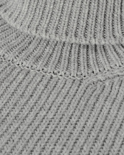 Johnstons of Elgin AW25 Women's Knitwear Light Grey Roll-Collar Grey Cashmere Jumper close up KAB05492HA0308