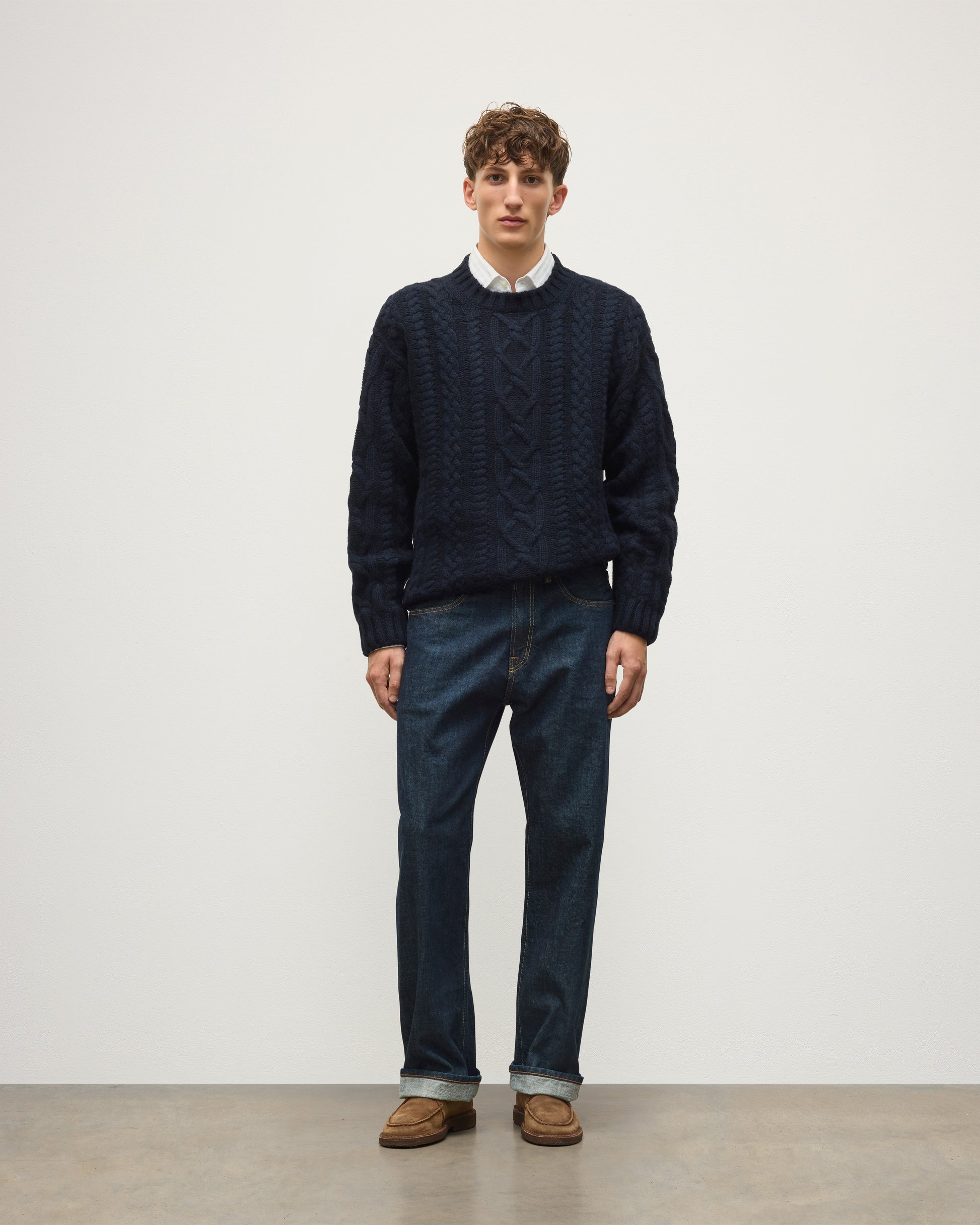 JOHNSTONS OF ELGIN MACDONALD CABLE CREW CASHMERE ARAN CABLE CREW SWEATER DARK BLUE 100% CASHMERE KAB06009HD7347