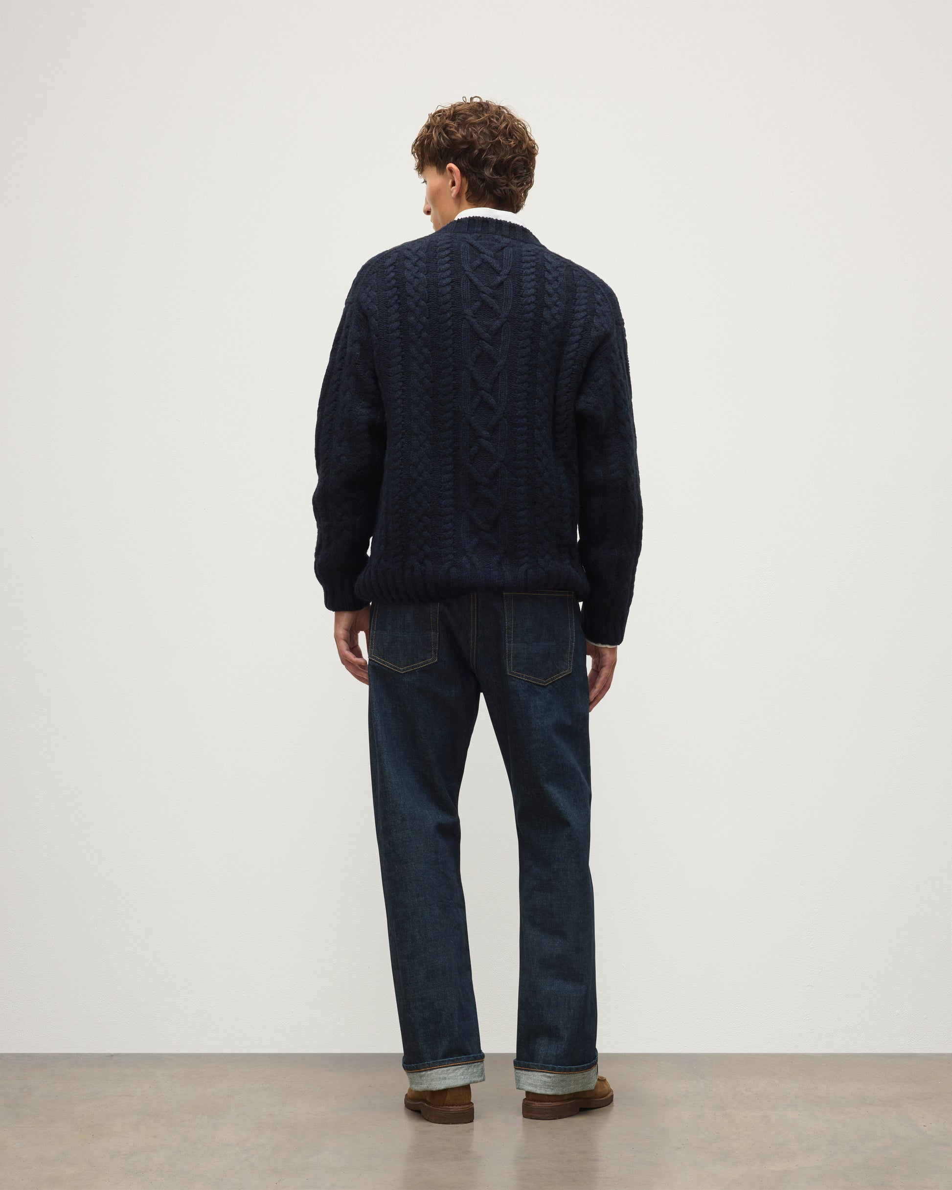 JOHNSTONS OF ELGIN MACDONALD CABLE CREW CASHMERE ARAN CABLE CREW SWEATER DARK BLUE 100% CASHMERE KAB06009HD7347