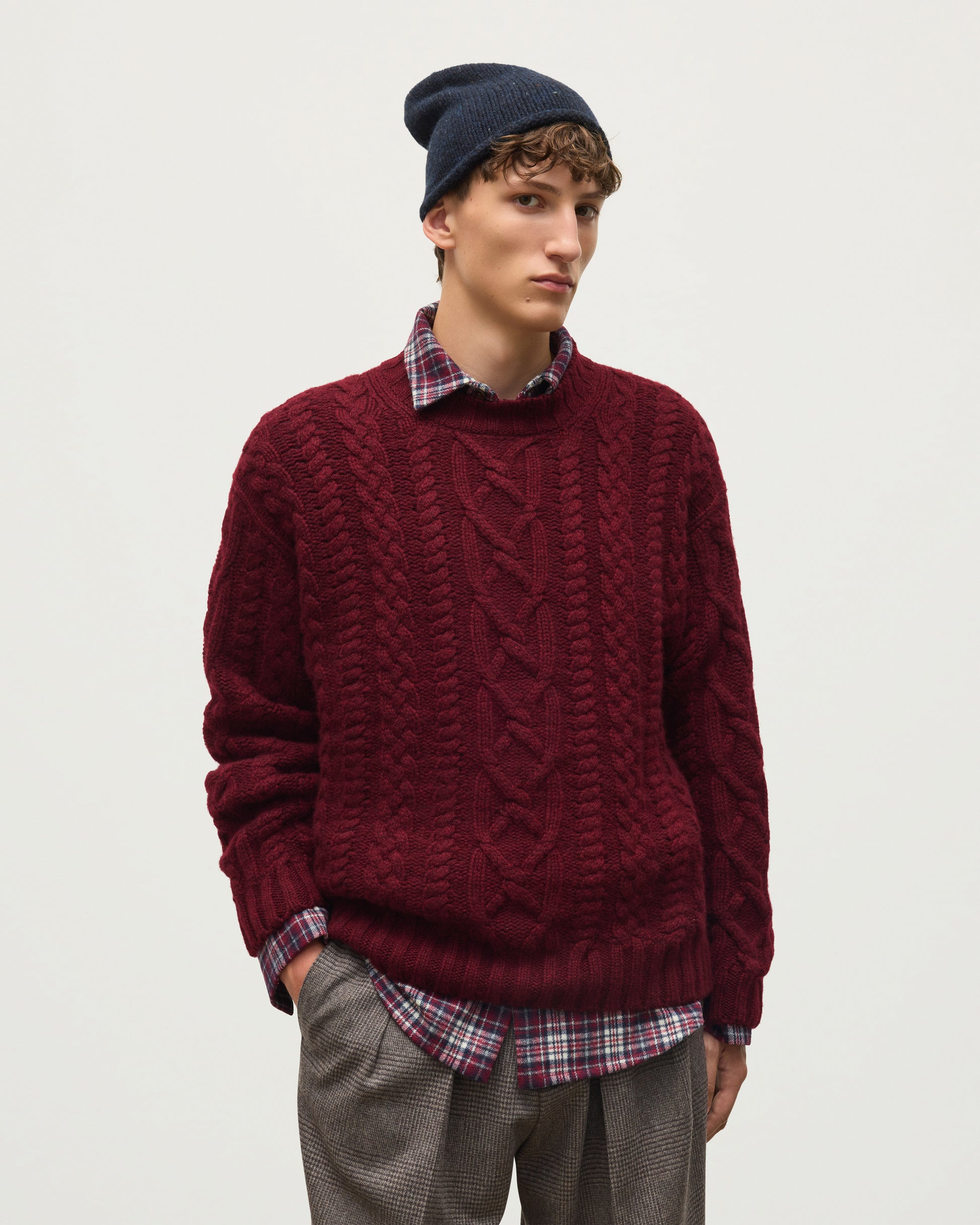 JOHNSTONS OF ELGIN MACDONALD CABLE CREW CASHMERE ARAN CABLE CREW SWEATER DARK RED 100% CASHMERE KAB06009HE7068