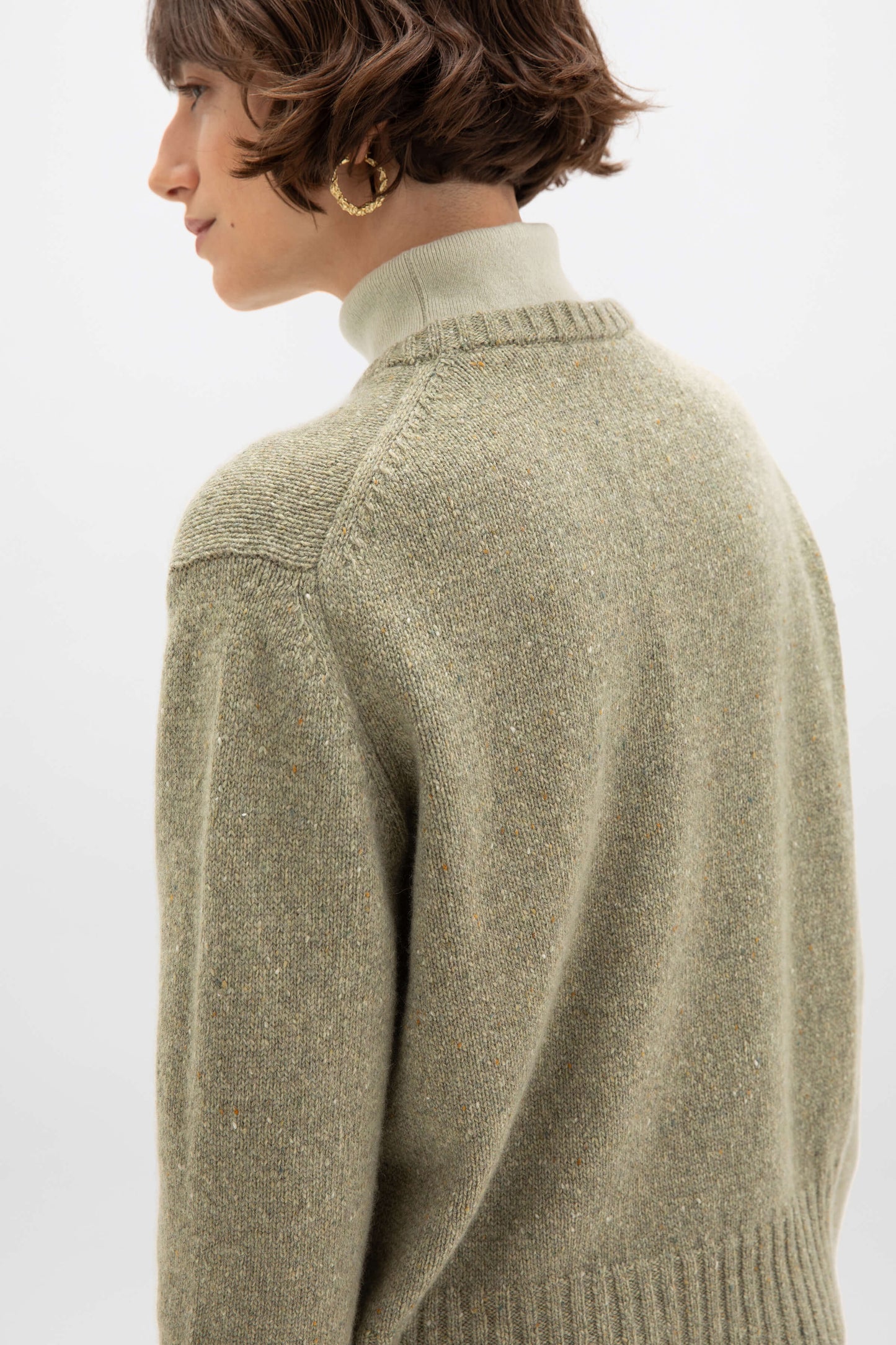 Johnstons of Elgin AW24 Women's Knitwear Lichen Marl Cropped Donegal Cashmere Sweater KAC05289004882