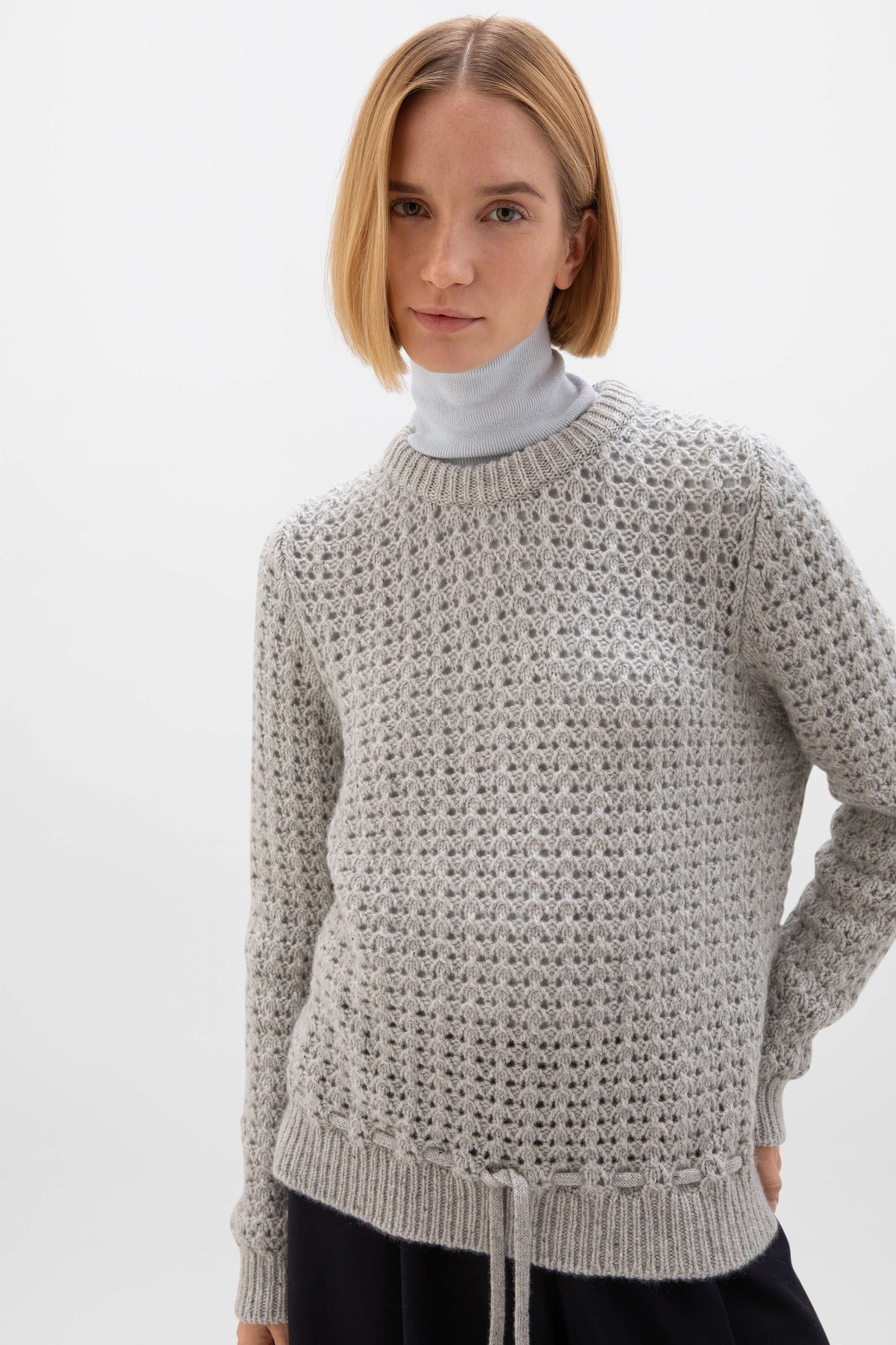 Johnstons of Elgin AW24 Women's Knitwear Pale Grey Donegal Cashmere Crochet Sweater KAC05290004384