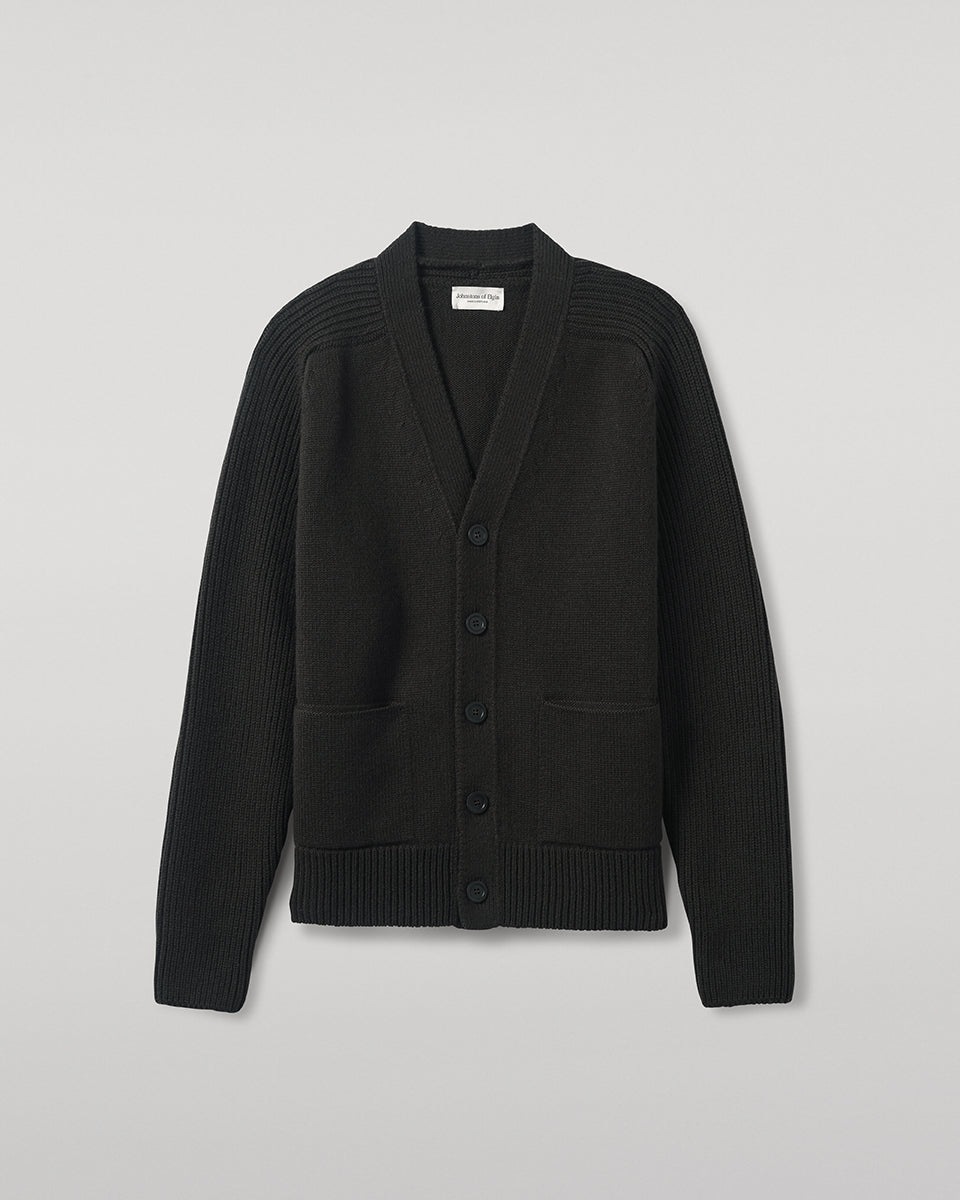 Johnstons of Elgin AW25 Men's Knitwear Iron Ribbed Cashmere Grey Cardigan details KAC05601SC7330