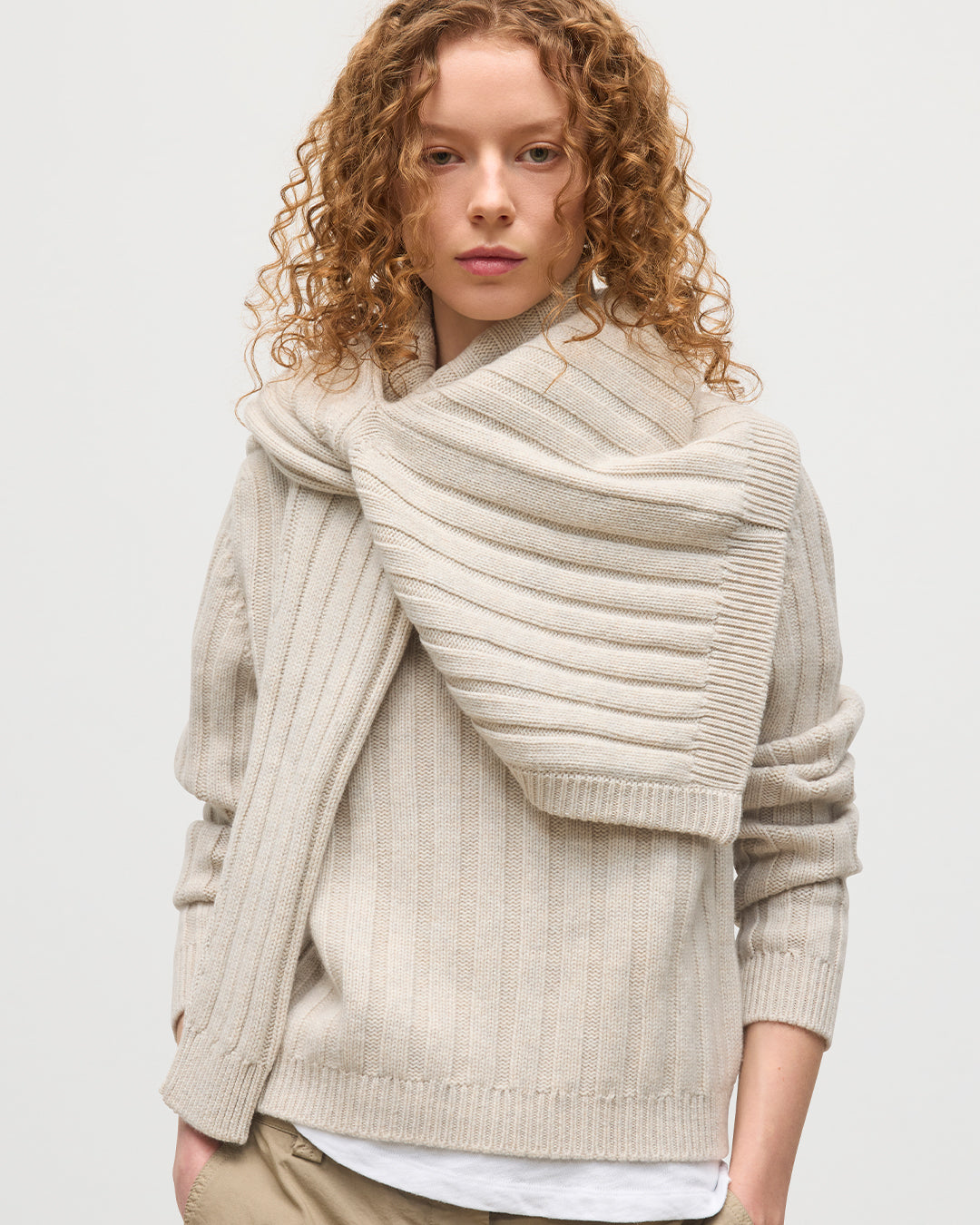 JOHNSTONS OF ELGIN WOMENS LECHT CREW SWEATER NATURAL 100% CASHMERE WITH MATCHING CARDIGAN KAC05706HA0402