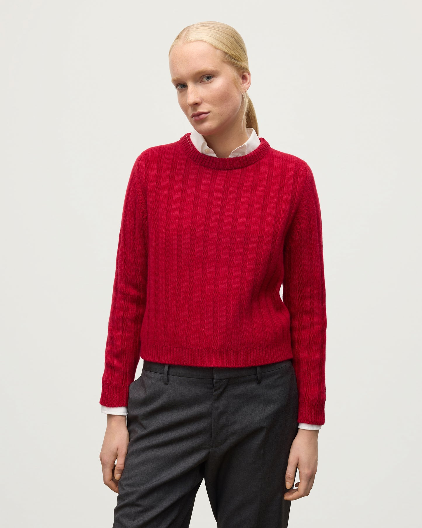 MODEL WEARING JOHNSTONS OF ELGIN WOMENS LECHT CREW SWEATER RED KAC05706SE5325