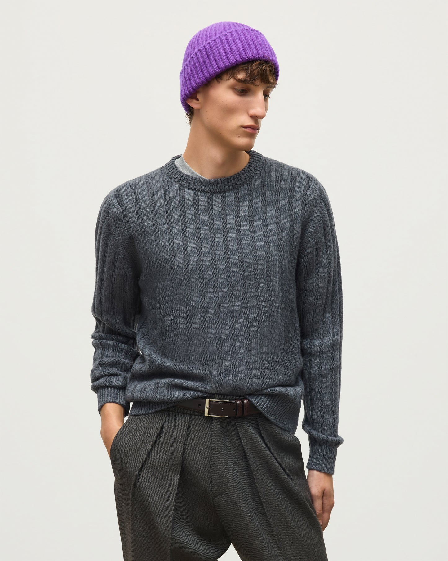 JOHNSTONS OF ELGIN PEEL CREW SWEATER CASHMERE FLAT RIB CREW SWEATER - 8 PLY GREY 100% CASHMERE KAC05751SA7216S
