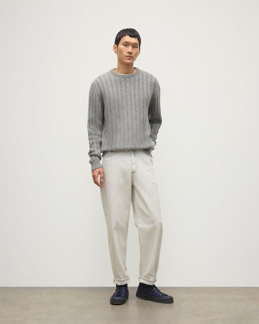 JOHNSTONS OF ELGIN MENS PEEL CREW SWEATER GREY 100% CASHMERE OVER A WHITE T-SHIRT WITH WHITE JEANS AND BLACK LOAFERS KAC05751HA0400