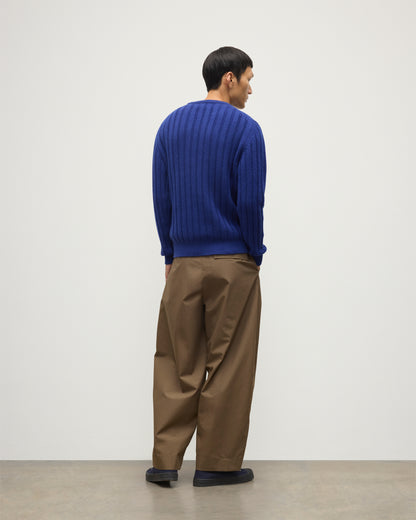 Johnstons of Elgin Men's 100% Cashmere Cable Sweater in Moray Blue KAA05754HD4490