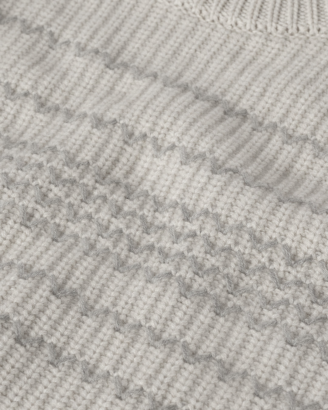 JOHNSTONS OF ELGIN MENS SUMMIT CREW SWEATER NATURAL & GREY 100% CASHMERE  KAC05752Q25975