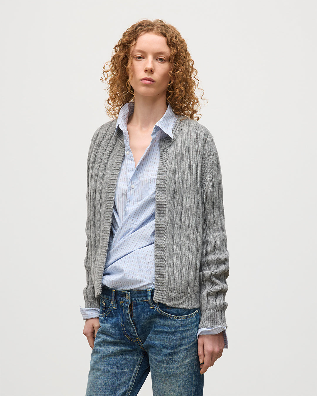 JOHNSTONS OF ELGIN WOMENS LECHT CREW CARDIGAN GREY 100% CASHMERE KAC05790HA0400